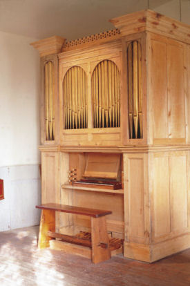 Image of organ by Clark
